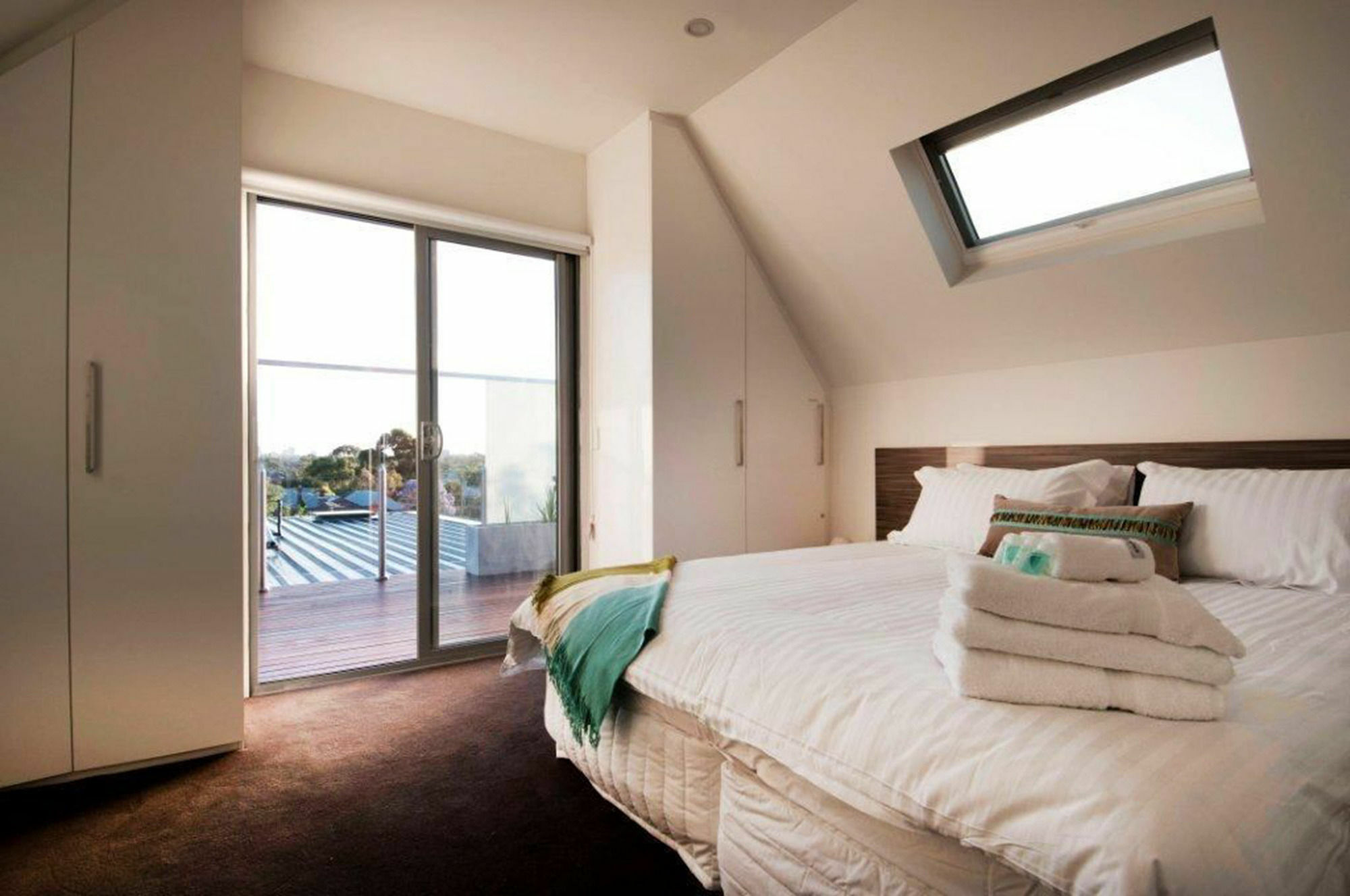 Position Perfect Melbourne Exterior foto